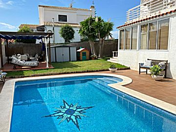 Foto Venta de casa con piscina y terraza en Cunit, EL RECTORET